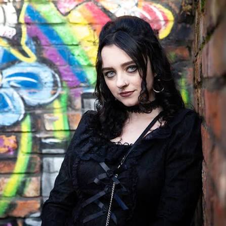 🚨 NINA'S SECRET IS EXPOSED… AND ROY IS FORCED TO HELP HER LEAVE  WEATHERFIELD! 💔🧳 One of Coronation Street's most emotional goodbyes may  be approaching, as Nina Lucas prepares to walk away