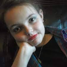 Ashley Dicken's Instagram, Twitter & Facebook