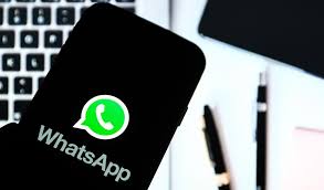 #whatsapp cuando reiniciasel teléfono, el wifi y los datos pero al final resulta que se cayó wsp. Tzig8u A218evm