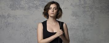 Ex definition, without, not including, or without the right to have: Crazy Ex Girlfriend Einzigartige Serie Die Im Ohr Bleibt Dwdl De