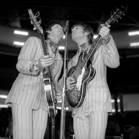 Paul McCartney says he still checks in with John Lennon 'mentally' when  writing songs - ABC News