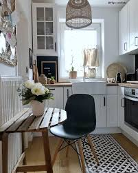 Black Wall Ein Interior Trend Fur Mutige Eine Schwarze Wand Ist Das Neuste Highlight Fur Dein Zuhause Besonders In Der K Wohnen Kuchendekoration Kuchenstil