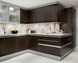 Where are those folks who want to feel traditional at the same time want to get locked into the hamster wheel of modern style? This U Shape Italian Snaidero Idea Kitchen Collection Offers Flat Panel Kitchen Ca Kitchen Interior Design Modern Modern Kitchen Backsplash Modern Grey Kitchen