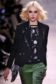 Now let's hear it for the boys. Retro Hair Revival 90s Grunge Hairstyles From Nyfw