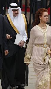 Par vincent hugeux, publié le lalla salma a glissé peu à peu hors des écrans radars et de la presse people. Princess Lalla Salma The Icon Of Moroccan Caftan And Takchita Fashion Lalla Salma Royal Fashion