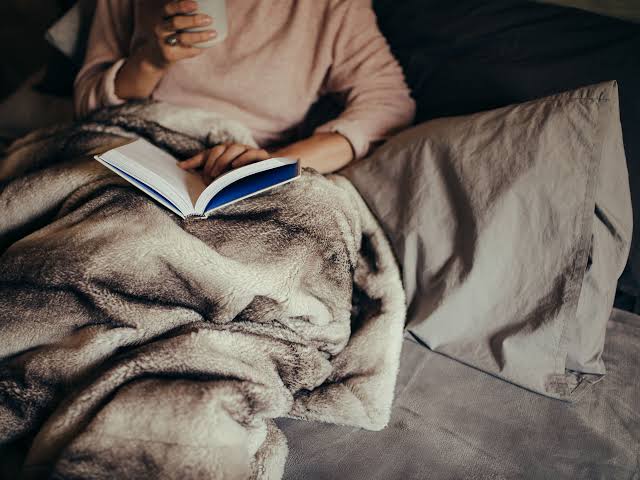 11 Soothing Pre-Sleep Habits That Set You Up for a Restful Night and  Productive Morning | SELF