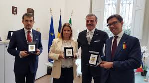 La mia piccola esperienza al consolato rumeno. Aperto In Via Del Poggio Imperiale Il Nuovo Consolato Onorario Della Romania A Firenze