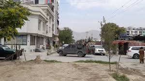 الحجاج يكملون مناسك الحج في يوم العيد. Ø£ÙØºØ§Ù†Ø³ØªØ§Ù† Ø³Ù‚ÙˆØ· ØµÙˆØ§Ø±ÙŠØ® Ù‚Ø±Ø¨ Ø§Ù„Ù‚ØµØ± Ø§Ù„Ø±Ø¦Ø§Ø³ÙŠ Ø®Ù„Ø§Ù„ ØµÙ„Ø§Ø© Ø§Ù„Ø¹ÙŠØ¯ ÙÙŠØ¯ÙŠÙˆ