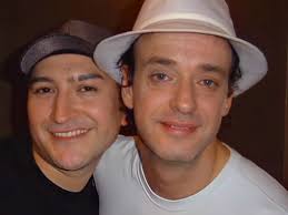Leo García ft. Gustavo Cerati , Poesía Rock , Muy feliz cumpleaños  @leogarciaartista 🎂🥂, Mucho amor y mucho rock ♥️🤘 , Video: @cinema7films  , Presentación de "Mar" , Teatro Astros, Buenos Aires , 9 de ...