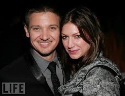 With Ex Girlfriend Jes Macallan Jeremy Renner Ex Girlfriends Renner