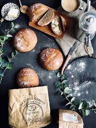 Moi qui aime la boulange, je. Dipin Maison Le Pain Rond Mauricien Traditionnel De Tous Les Jours L Atelier De Kristel