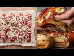 Mit Dieser Unglaublich Kostlichen Pizza Roll Wird Deine Party Einfach Nur Perfekt Rezepte Fingerfood Fingerfood Rezepte
