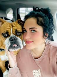 We just put our Govee lights up they are awesome! Wifey and Bulldog  approve😎❤️