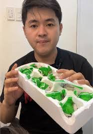 Gordon Cruz's Instagram, Twitter & Facebook