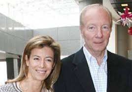 Brice hortefeux, ancien ministre de l'intérieur, a reconnu avoir déjeuné dans un appartement reconverti en restaurant clandestin par le chef christophe leroy, en compagnie du journaliste alain. La Femme De Brice Hortefeux Interesse La Police Moifemmes