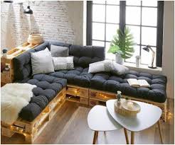Sofa De Pallets Customizando Net Blog De Customizacao De Roupas Moda Decoracao E Artesanato Por Mariely Del Rey Em 2020 Sofa De Pallets Moveis Pallet Moveis De Paletes