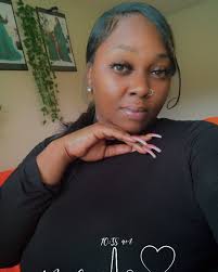 Hey!...I know that face!....Yep! it's attached to those fingers.