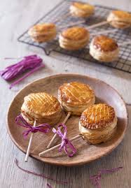 Pie Pops Aux Pommes Mini Galettes Des Rois Recette Recettes De Cuisine Recette Alimentation