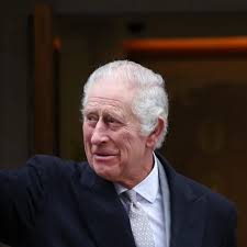 Seleccionan a Adriel Ortiz como parte del equipo de maquillistas para Miss  Universe 2022