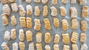 Gnocchis De Patate Douce Pour Bebe Et Toute La Famille Cuisinez Pour Bebe Recette Gnocchis Patate Douce Alimentation Cuisine Et Boissons