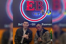 Isang fan naging girlfriend ni michael pangilinan ng ilang minuto. Abs Cbn Singers Allegedly Sacked For Conversation On Franchise Renewal Philstar Com