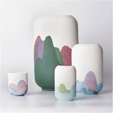 20 Stunning Vase Painting Design Ideas For Your Home Collection Antique Vases Wedding Diy Vase Handmade Ceramics