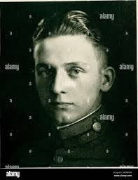 Edwin Weed's Instagram, Twitter & Facebook