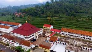 Check spelling or type a new query. Pesantren Al Jauhari Garut Pesantren Laduni Id