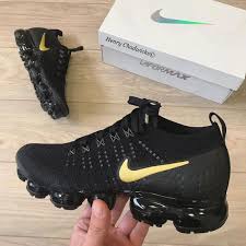 Black And Gold Vapormax Plus Outfit Wmns Air Vapormax Flyknit 2 Metallic Gold In 2020 Nike Air Shoes Black Nike Shoes Sneakers Fashion
