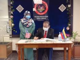 We did not find results for: Kunjungan Hormat Pengarah Jabatan Penerangan Wpkl Laman Web Mkn