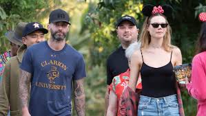 Adam levine and behati prinsloo attend the 2015 vanity fair oscar party. Adam Levine Behati Prinsloo S Daughter In Photo From Third Birthday Hollywood Life