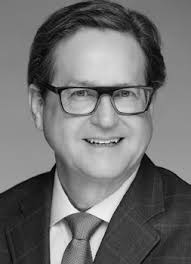 SCHOOL OF DENTAL MEDICINE COMMENCEMENT