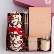 Looking for online gifts sites? Buy Pre Packed Gift Boxes Online At The Zappy Box Lbb