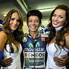 Sito ufficiale di valentino rossi: Vale Umbrella Girls Umbrella Girl Motogp Racing Girl Umbrella Girl