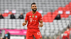 Lets stand together against all kind of discrimination ✊ ⚽️fc bayern & nationalteam no facebook •no twitter •no snapchat. Bayern Munich S Choupo Moting Relishing Psg Reunion Sport News Africa