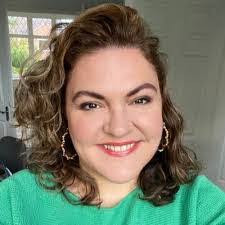 Anne Cryer's Instagram, Twitter & Facebook