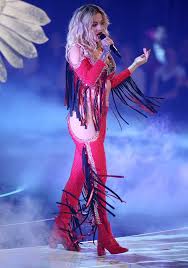 Rita ora used to perform at open mic sessions around london at an early age. Rita Ora Facts Revealed From Her Boyfriend Net Worth And Parents Capital