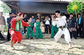 Anda perlu menyimak 9 susunan untuk acara lamaran pernikahan versi cermati.com berikut ini. Pernikahan Adat Betawi Seru Dan Unik Wedding Market