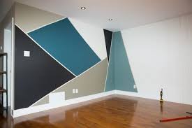 3 Trucs Simples Et Rapides Pour Personnaliser Son Chez Soi Apres Un Demenagement Deconome Peinture Mur Maison Idee Peinture Maison Deco Peinture Salon