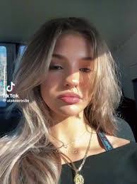 Alanna Roush's Instagram, Twitter & Facebook