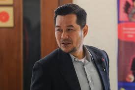 It is a cheque issued at any point in time by the drawer but contains a future date, i.e. Son In Law Rm1 3m Cheque Issued To Police S Football Club After Zahid Told Of Financial Woes Malaysia Malay Mail