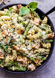 This healthy ramen noodles recipe is made with garlic, broccoli, soy sauce and more! 40 Healthy Pasta Recipes Light Pasta Dinner Ideas