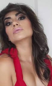 Mónica Decker Herbas EN EL DÍA DE LA MUJER BOLIVIANA EL GUÍA DE LAS BUENAS  COSTUMBRES Julio Ríos Calderón En el marco de la celebración del Día  Internacional de la Mujer, es