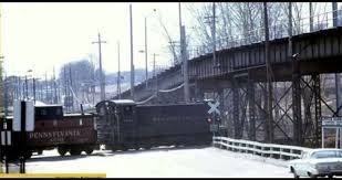 Local Freight Pt 35 Crossing Garrett Road In Upper Darby On Newtown Square Branch Power Is Bs 6a Railroad Photos Upper Darby Pennsylvania Railroad