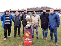 It is the country's main cup competition, being open to all clubs affiliated with the romanian football federation (frf) and the county football associations regardless of the league they belong to. Trofeul Cupa Romaniei La Fotbal In Traseu Itinerant Prin È›arÄƒ Stiri Si Informatii Din Judetul Hunedoara Mesagerul Hunedorean