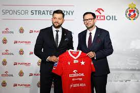 Dotąd głównym sponsorem wisły był bukmacher lv bet. Wisla Krakow Oficjalnie Ma Nowego Sponsora Orlen Wchodzi Na Koszulki Bialej Gwiazdy Gazeta Krakowska