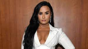 Talking about her incredible documentary. Demi Lovato Talks Identifying As Pansexual I M So Fluid Now Entertainment Tonight
