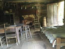 You've landed on the builders of finest log homes in the world. Interior Of Pioneer Log Cabins Picture Of Museum Of Appalachia Clinton Tripadvisor