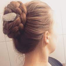 Ficcare In Action Braidedbun Everydayhair Longhaircommunity Langhaarnetzwerk Rapunzel K Bun Hairstyles For Long Hair Long Hair Community Perfect Hair