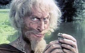 Sein vater hat sich den fuß verletzt und liegt im bett. Cult Movie Geoffrey Bayldon Best Known As Catweazle Was A True Comic Acting Great The Irish News